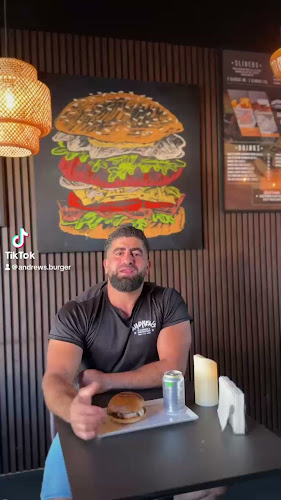 Comentarii opinii despre Andrews Burger