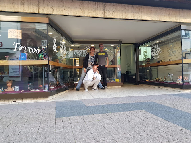 Der verrückte Tattoomacher