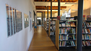 Photo n°6 de Médiathèque, Centre Culturel du Sacré-Coeur à Montricoux (Bibliothèque)