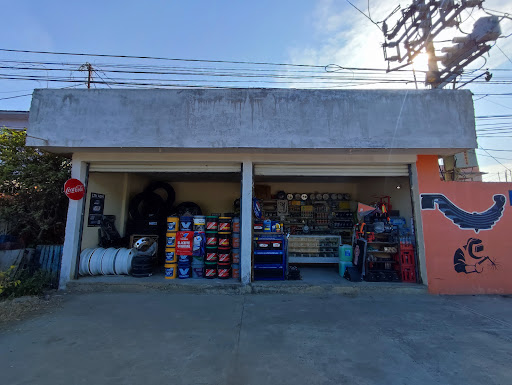 Tractopartes y Refacciones "Ruiz"