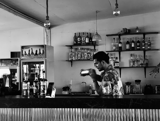 Mango Tree Sunset Bar & Cafe