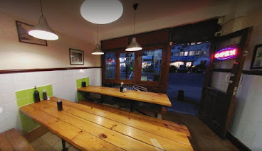 BJ's Pie Shop by null