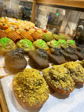 Sift Cakes and Cookies by null