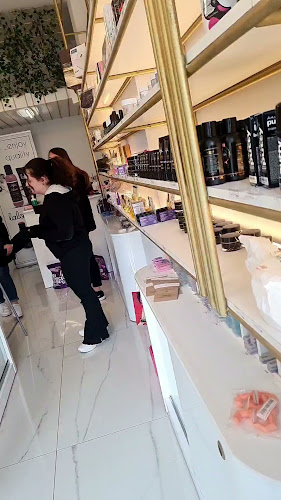 Opinii despre Nailscare în Κόρινθος - Κατάστημα καλλυντικών