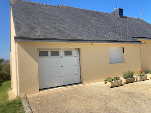 Photo n°40 de Aubin Ravalement Nettoyage à Rosnoën (Peintre en bâtiment)