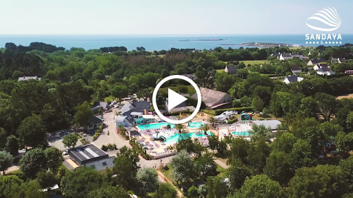 Photo de Camping Sandaya Deux Fontaines - 4 étoiles à Névez (29920)