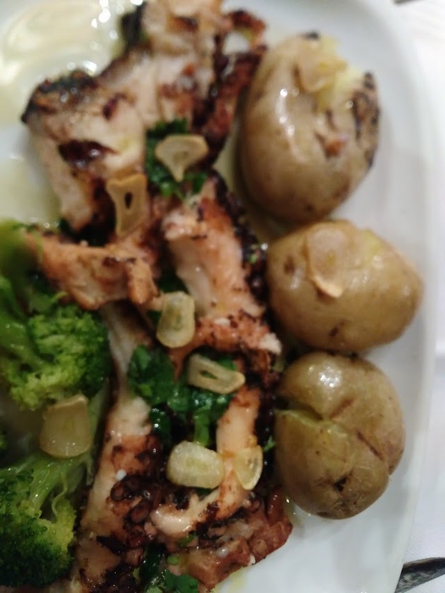 Restaurante O Poleiro