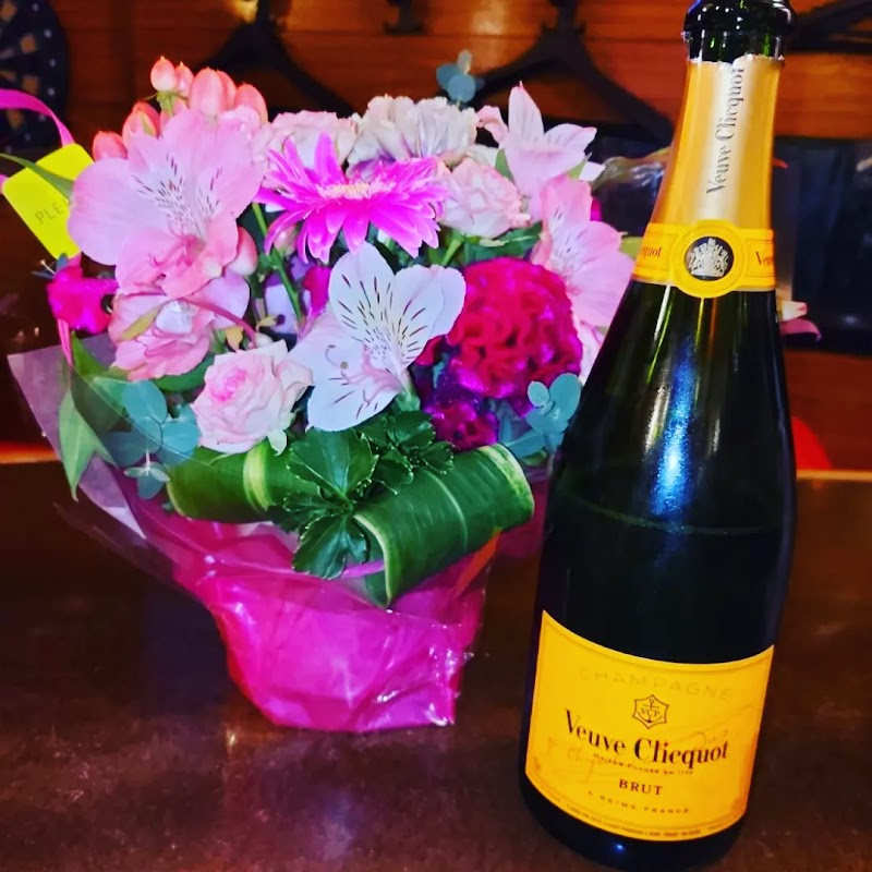 吟 (うた)酒処 スナック