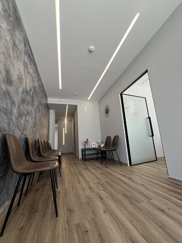 Ηρώς Κωνσταντοπούλου 4, Ηλιούπολη 163 46