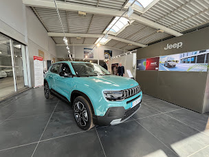 Photo n°4 de H M A JEEP à Longuenesse (Atelier de réparation automobile)