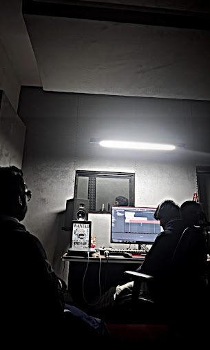 Af1qipps8husazgwgt4wzyfajwryjbnyzmmgvmmu6g9a=s508 K No