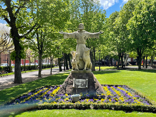 Fuente de Neptuno Gallery - Spain