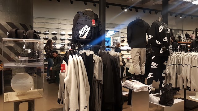 Nike Store