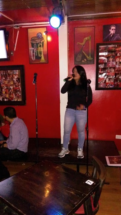 Photos of Cantores Lounge