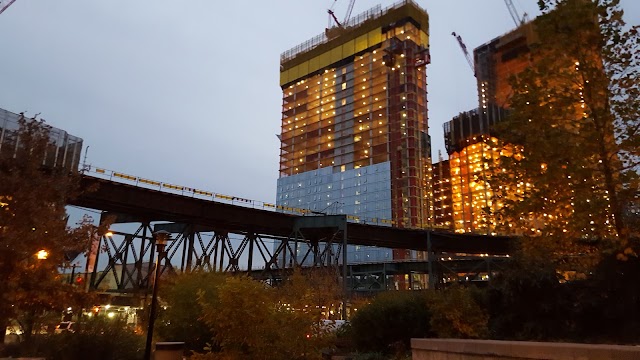 Queens Plaza