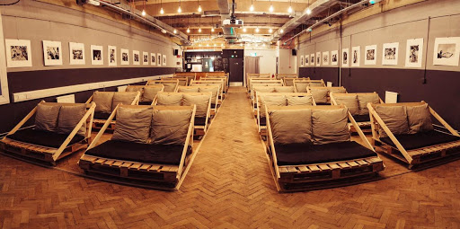 Cinema & Co cafe and bar - Thumbnail