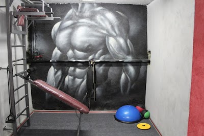 Photos of Trenazhernyy Zal "Kachalka"