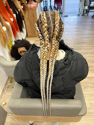 Photo n°5 de Kamoise beauty à Évreux (Service de coiffure dreadlocks)