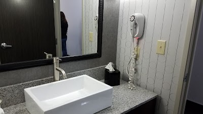 Photos of Holiday Inn Express & Suites Columbus - Polaris Parkway