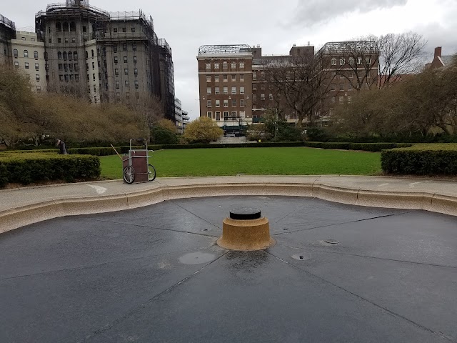 Burnett Fountain