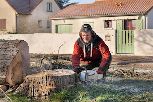 Photo n°9 de Elag Ouest Stéphane Capillon à Vivonne (Service d'élagage)