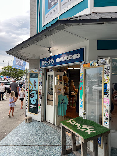 Breakers Surf Shop - Visual