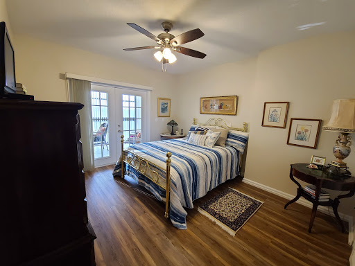 Pathfinders Downsizing Solutions - Visual