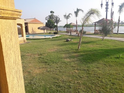 Photos of Grand Aton