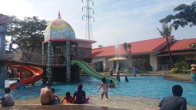 Photos of Water Park Tirtasani
