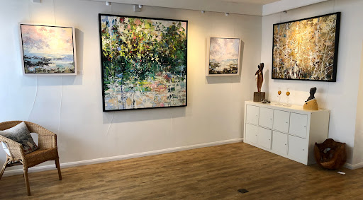 Iona House Gallery - Thumbnail