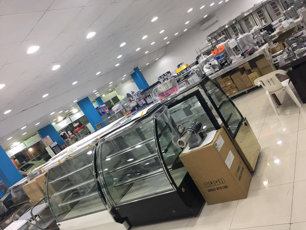 شركة قصر الرياض التجارية لمعدات المطاعم والمقاهي والمطابخ المركزية - صورة 2