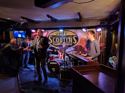 Photos of Muziekcaf&eacute; Scooters