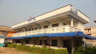 Photos of Doctors in Service Clinic