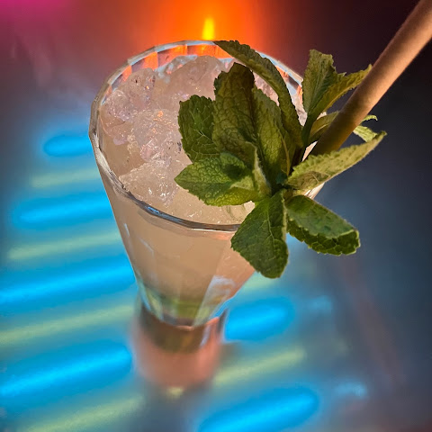 The Honey Moon by null