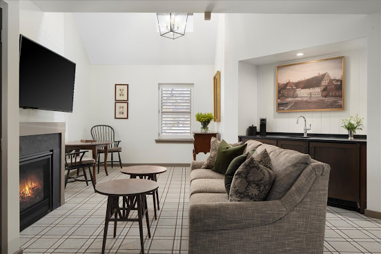 Golden Plough Inn at Peddler's Village by null