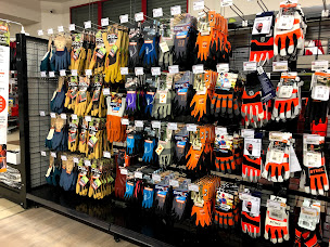 Photo n°4 de FAURE JARDINAGE Crest - Husqvarna - Stihl - Honda - Kubota à Crest (Atelier de réparation de tracteurs)