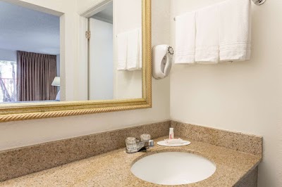 Photos of Days Inn West Palm Beach