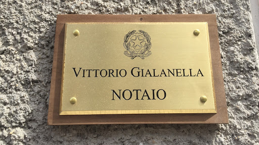 NOTAIO VITTORIO GIALANELLA