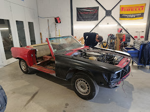 Photo n°17 de L'Atelier Du Pic à Saint-Martin-de-Londres (Atelier de carrosserie automobile)