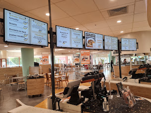 Photo n°11 de SAINTES - Plateau d'Auguste à Saintes (Sandwicherie)