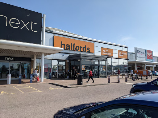 Halfords - Lowestoft - Visual