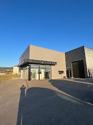 Photo n°13 de Menuinova : Menuiserie Alu / PVC - Pergola à Lentigny (Menuisier)