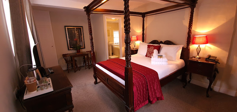 Cathedral Gate Hotel by null