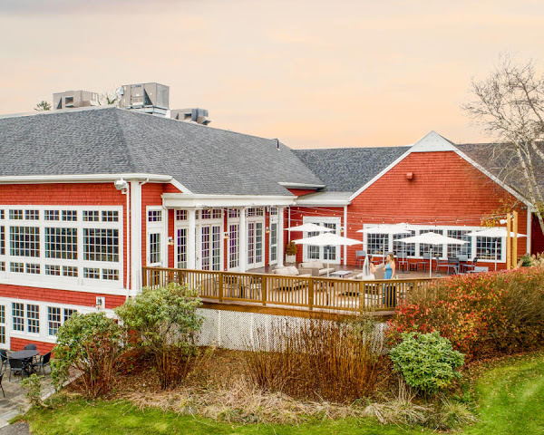 The Coonamessett by null