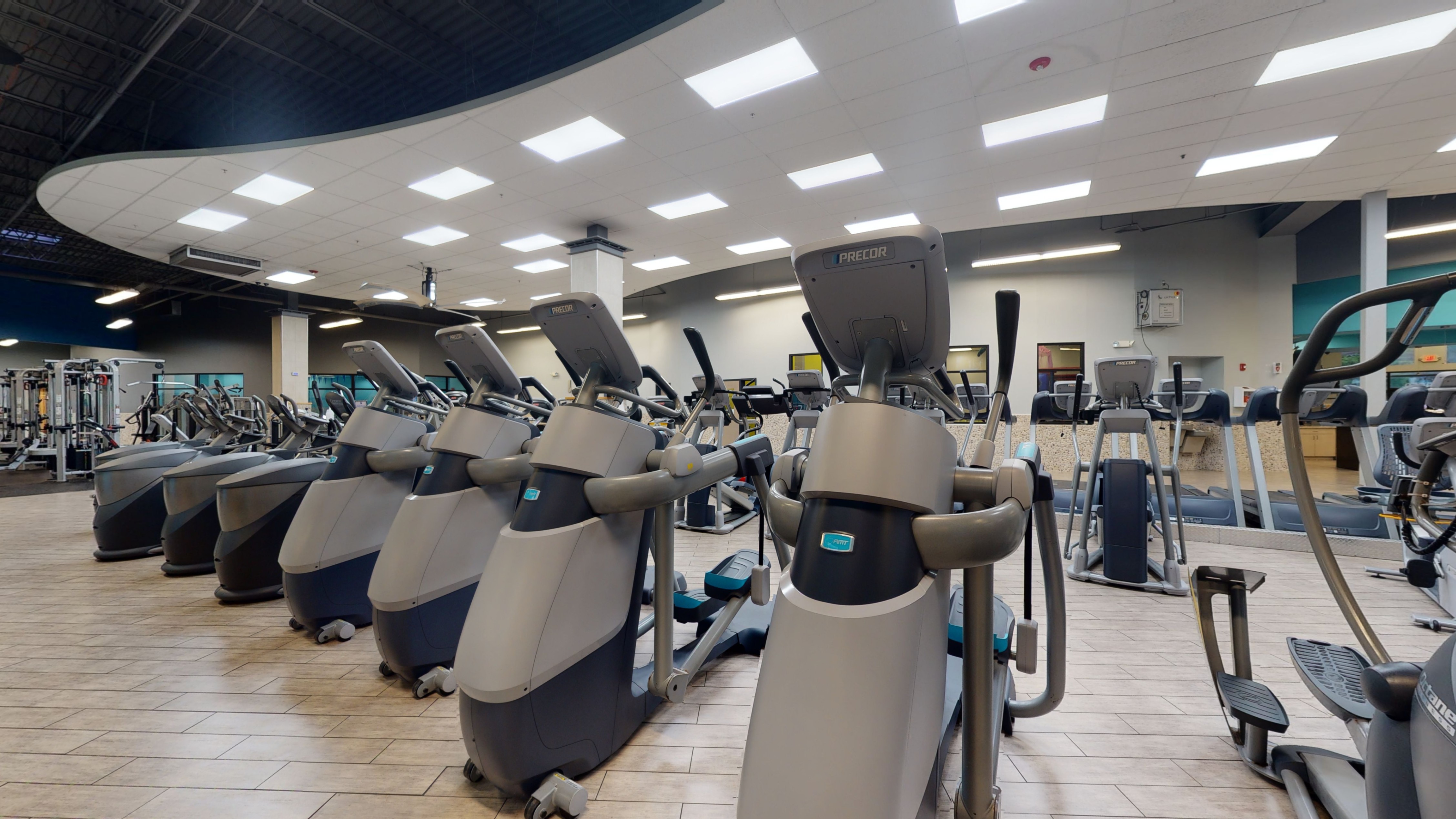 Onelife Fitness photo 8