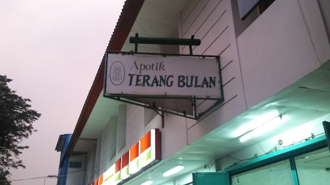 Apotik Terang Bulan, Author: mas adjie