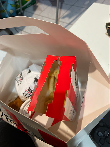 KFC Ashmore - Visual