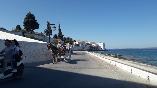 Mourayo Bar Restaurant - Σπέτσες