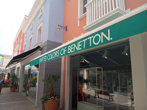 Benetton Outlet - Thumbnail