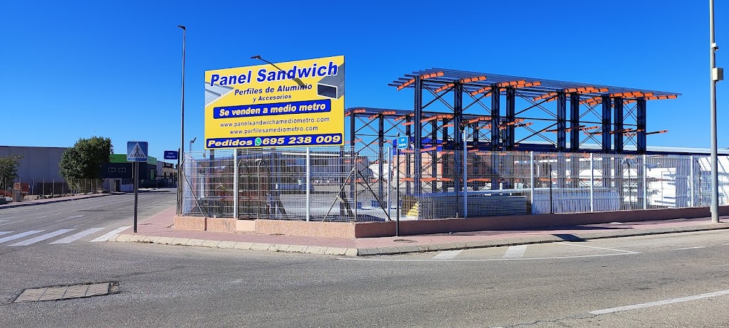 Imagen de Panel Sandwich a Medio Metro
